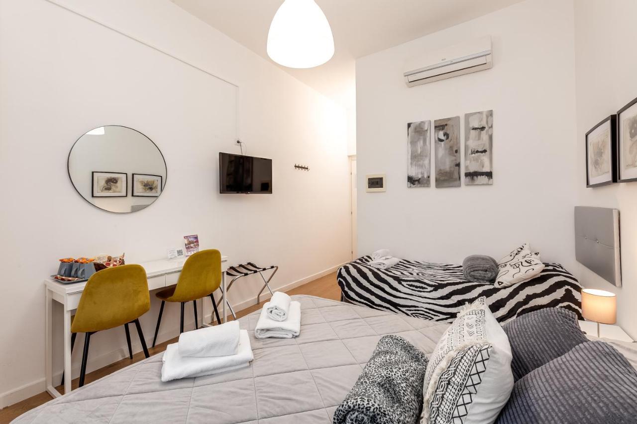 Julius Caesar Home, Rome